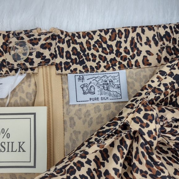 Vintage R.M Sport 100% Pure Silk Cheetah Print Skirt - Picture 7 of 10